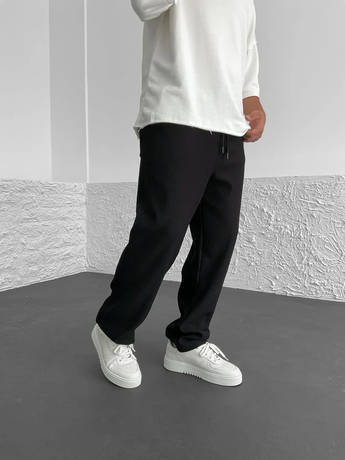 Men’s Ribbed Trousers | Elastic Waistband | Adjustable Drawstring | Relaxed Straight-Leg Fit