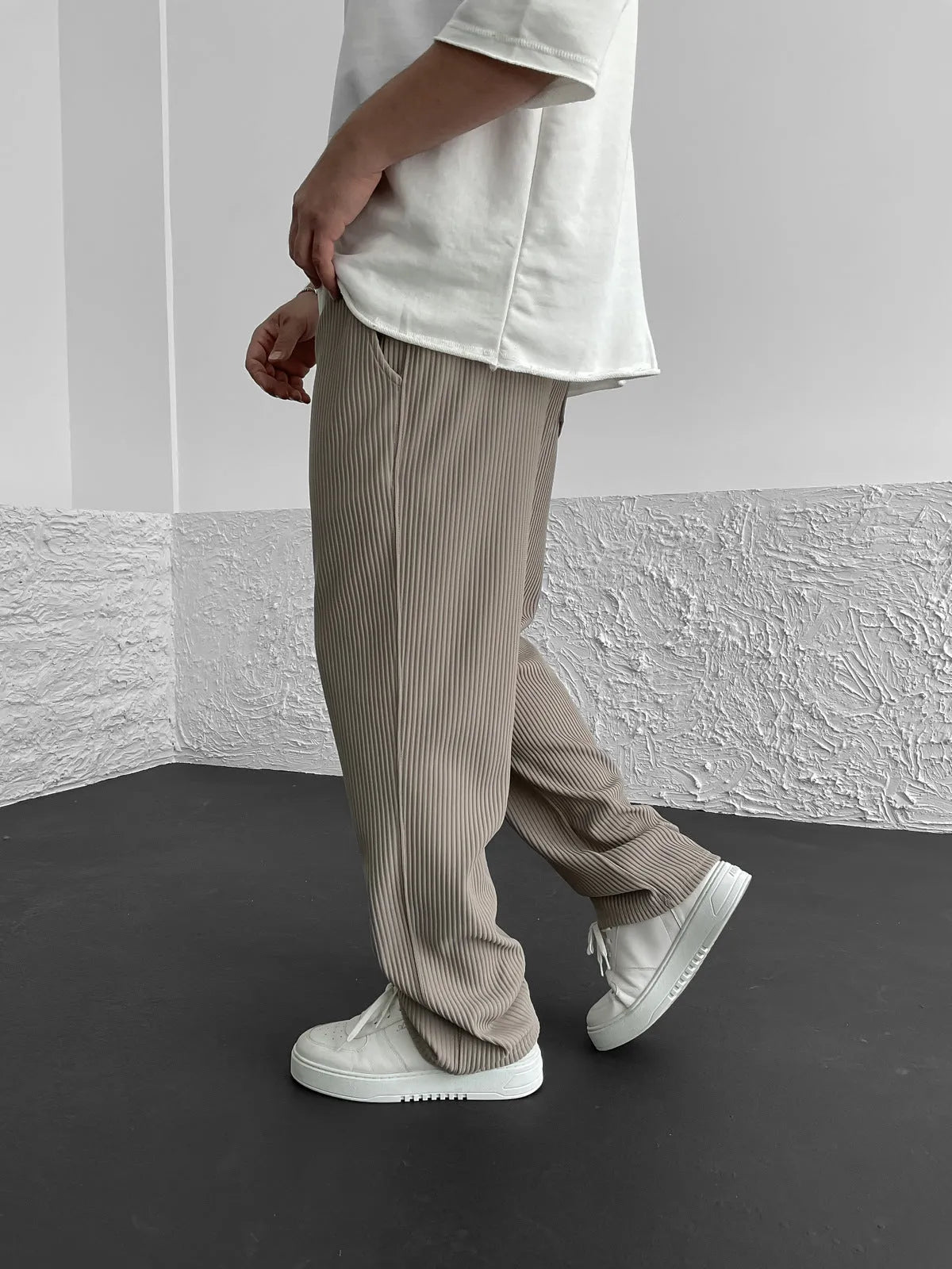 Men’s Ribbed Trousers | Elastic Waistband | Adjustable Drawstring | Relaxed Straight-Leg Fit