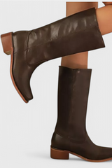 Women’s Modern Classic Boots | All-Season Style | Comfortable Fit